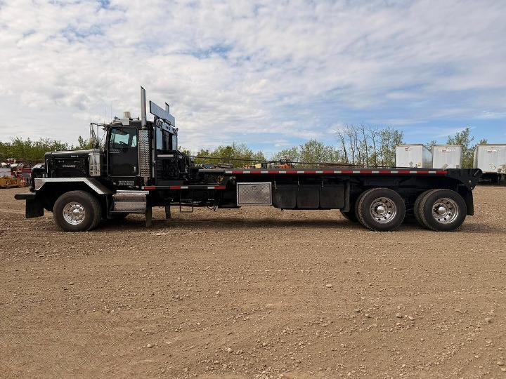 2006 Kenworth C500B Bed Truck for sale